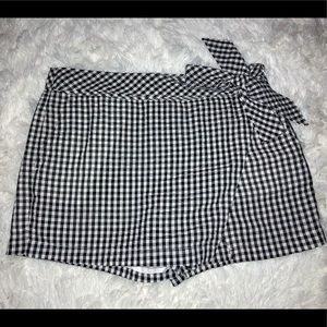 Vineyard Vines Skort
